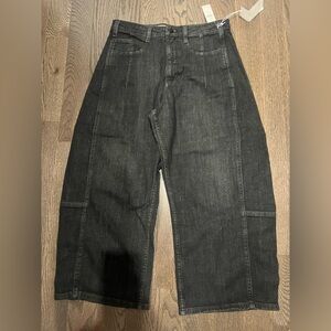 Pilcro Women's Black Cropped Jeans